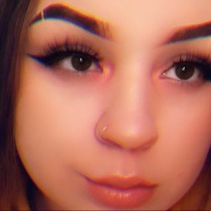 Meet your Posher, Cassie